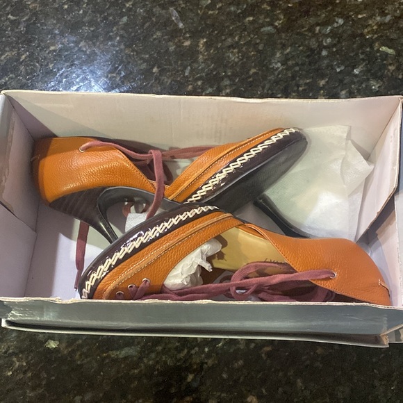 ❤️ SALE ✅ COLIN STUART HEELS leather shoes long lace in pristine condition. - Picture 7 of 9